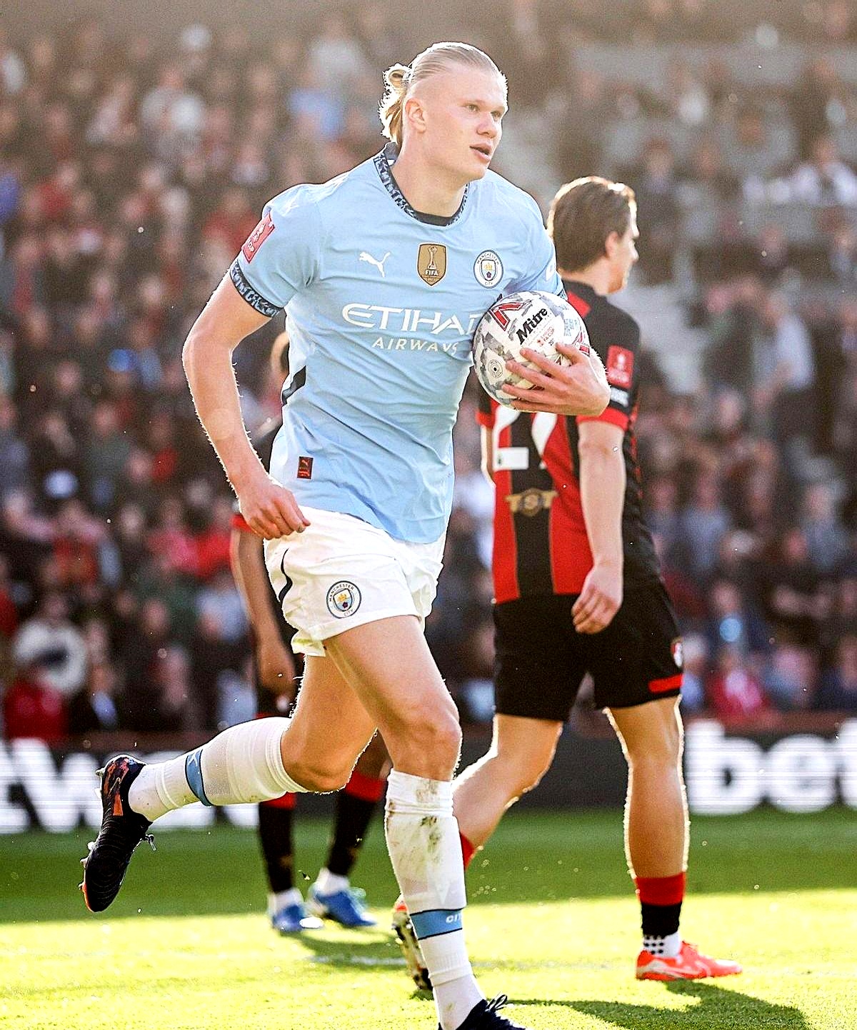 九游体育娱乐哈兰德连续五场比赛得分超过惊险取胜，瑞士队挑战极限！(哈兰德参加世预赛吗)