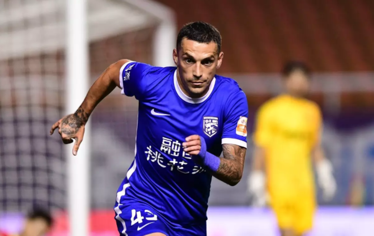 九游娱乐下载包含转会期突围战来临,广州队围绕欧超杯状态回暖,态度坚定,纪律约束更严格的词条